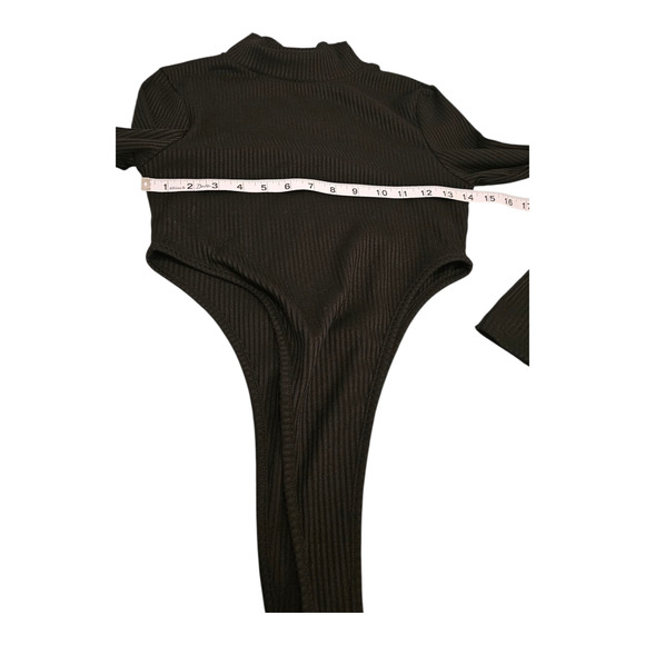 Nasty Gal Size 4 Black Long Sleeve Bodysuit *flaw* - Picture 7 of 9